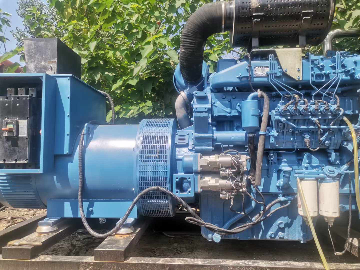 怀宁详细说明降低 800kW 柴油发电机输出电流波动的方法